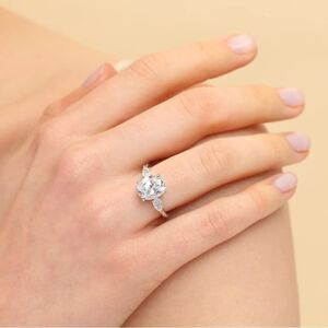 3 Stone Oval Cut Engagement Ring